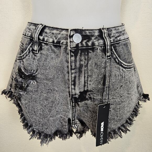 Fashion Nova Beach Party Cheeky Cut Off Denim Short Black Rip Jean Frayed Size 5 - Picture 1 of 14